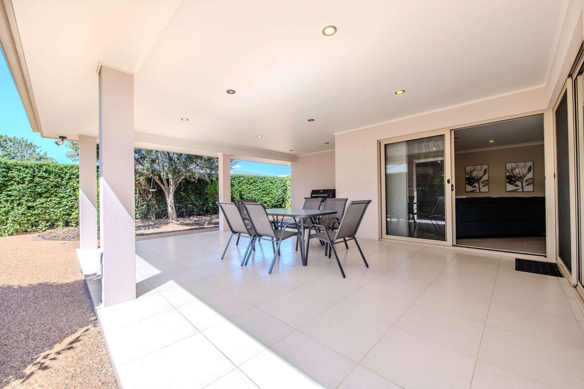 Loch Lomond - Spacious Living Close To Zoo & Golf Dubbo Exterior foto
